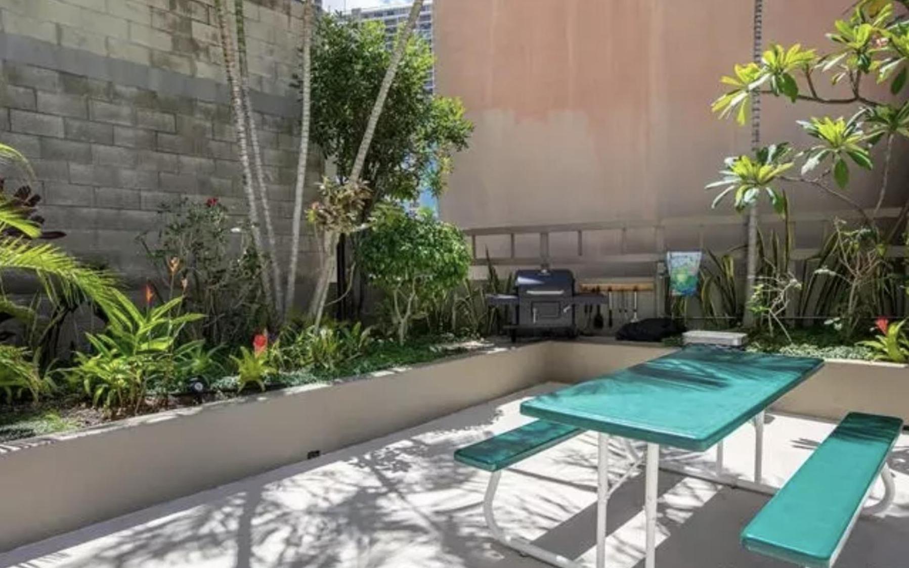 Gem Of Waikiki At Inn On The Park Honolulu Ngoại thất bức ảnh